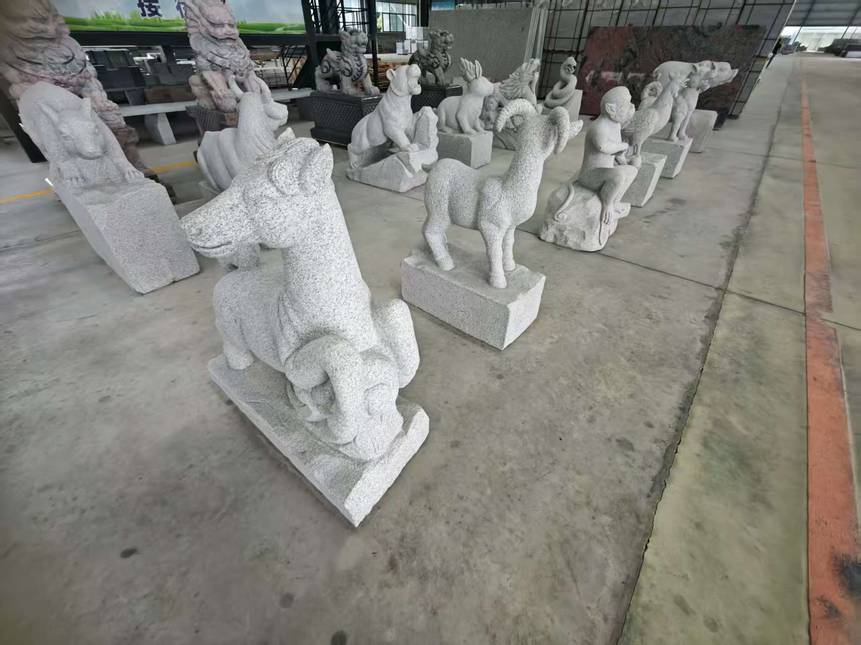 上饶芝麻白雕刻 十二生肖 异形雕刻