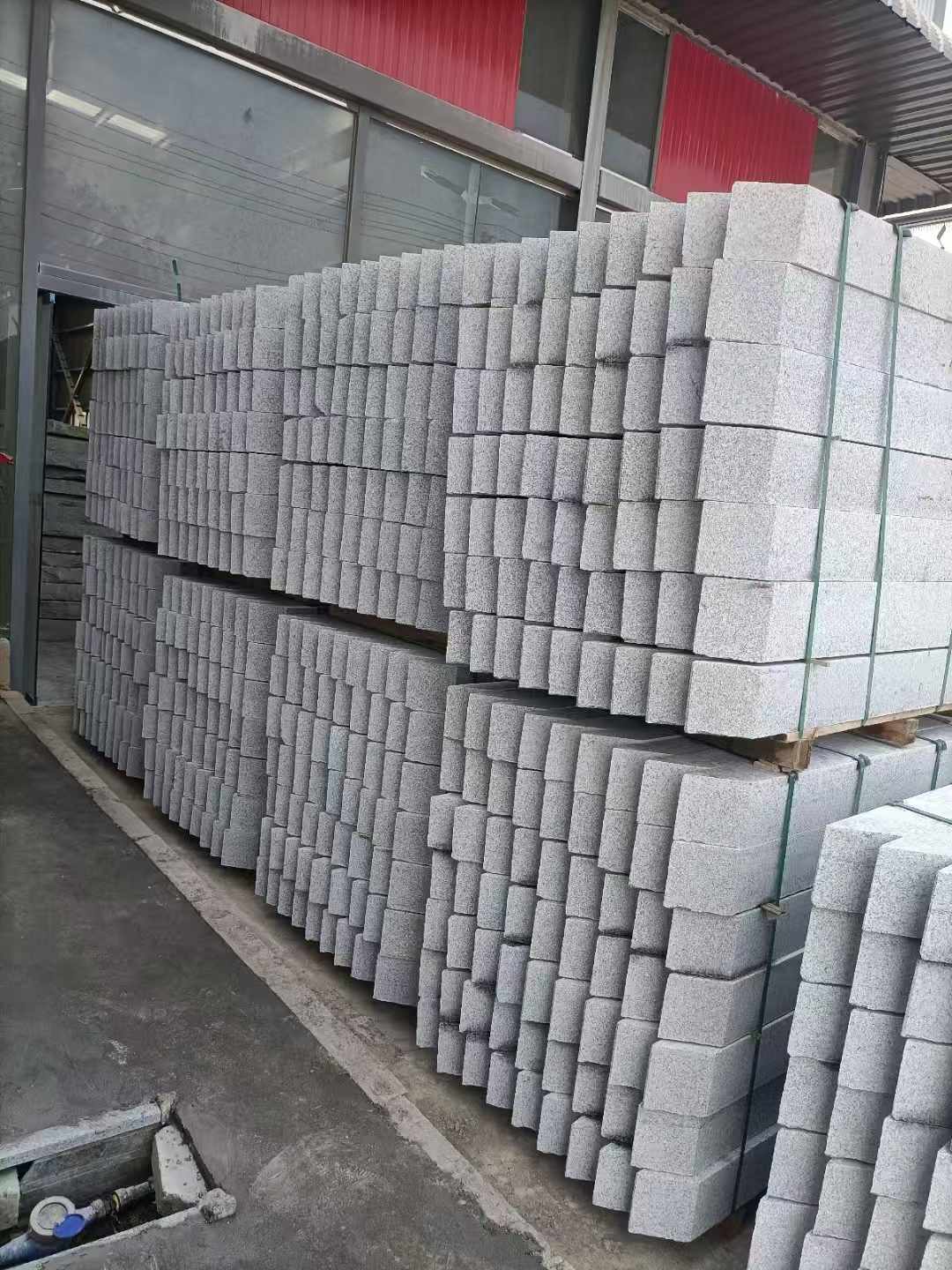 上饶芝麻白树围石 树池