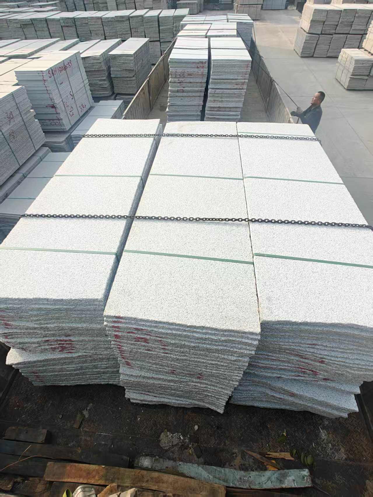 上饶芝麻白毛板，石材毛板